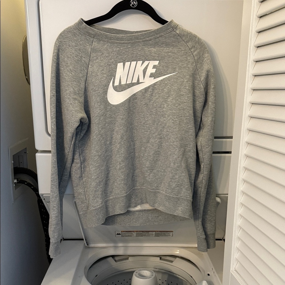 Nike Women's Heather Gray Crew Neck Sweater